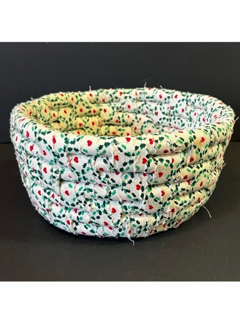 Handmade Coiled Fabric Rope Bowl Basket Christmas White Red Green Holiday Heart